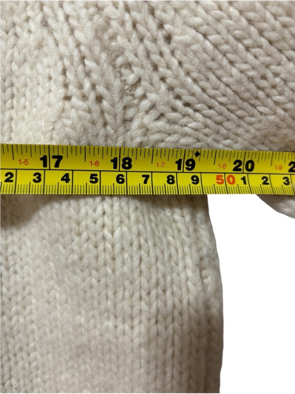 GAP Alpaca Wool Blend
Snowflake Turtleneck Sweater
Cream Winter Knit - Picture 5 of 8
